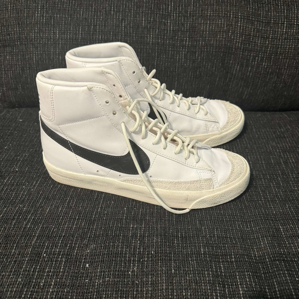 Nike White and Black Blazers